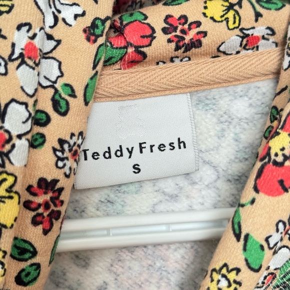 Teddy Fresh, Unisex Small, Grandma Floral Hoodie - Picture 2 of 5